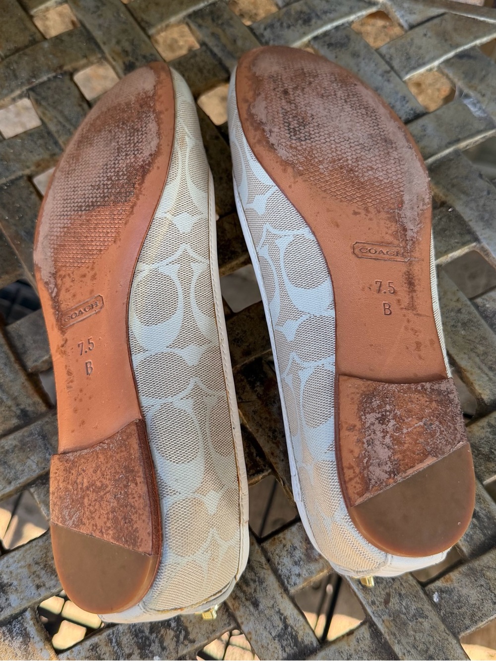 COACH 7.5B Beige Signature Monogram Canvas Ballet Flats - Picture 10 of 13